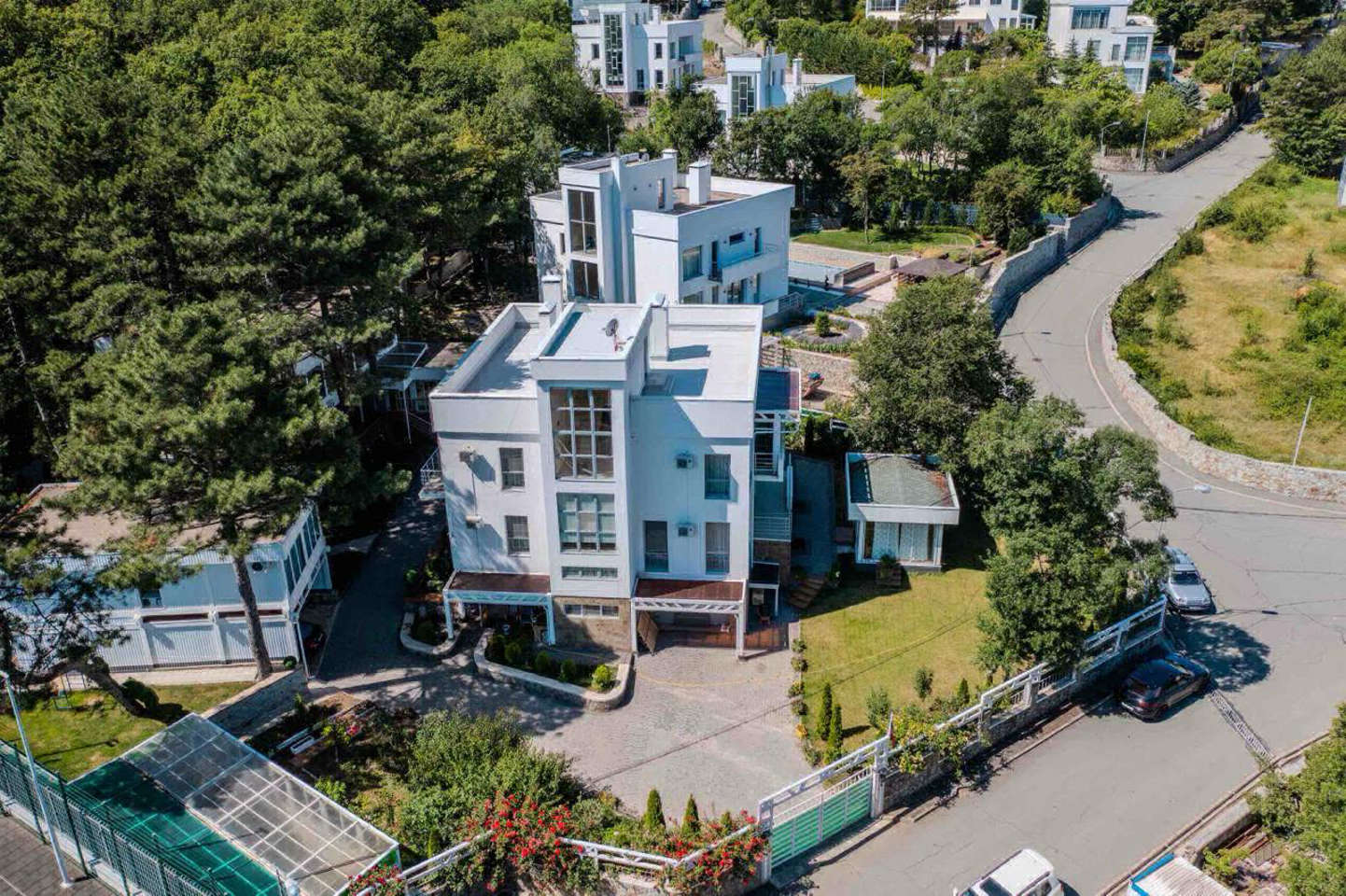 photo_5318923925444037820_y.jpg_processed