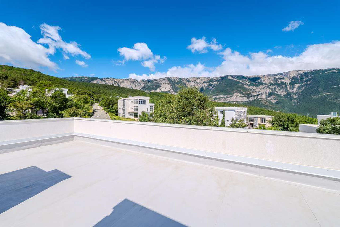 photo_5318923925444037830_y.jpg_processed