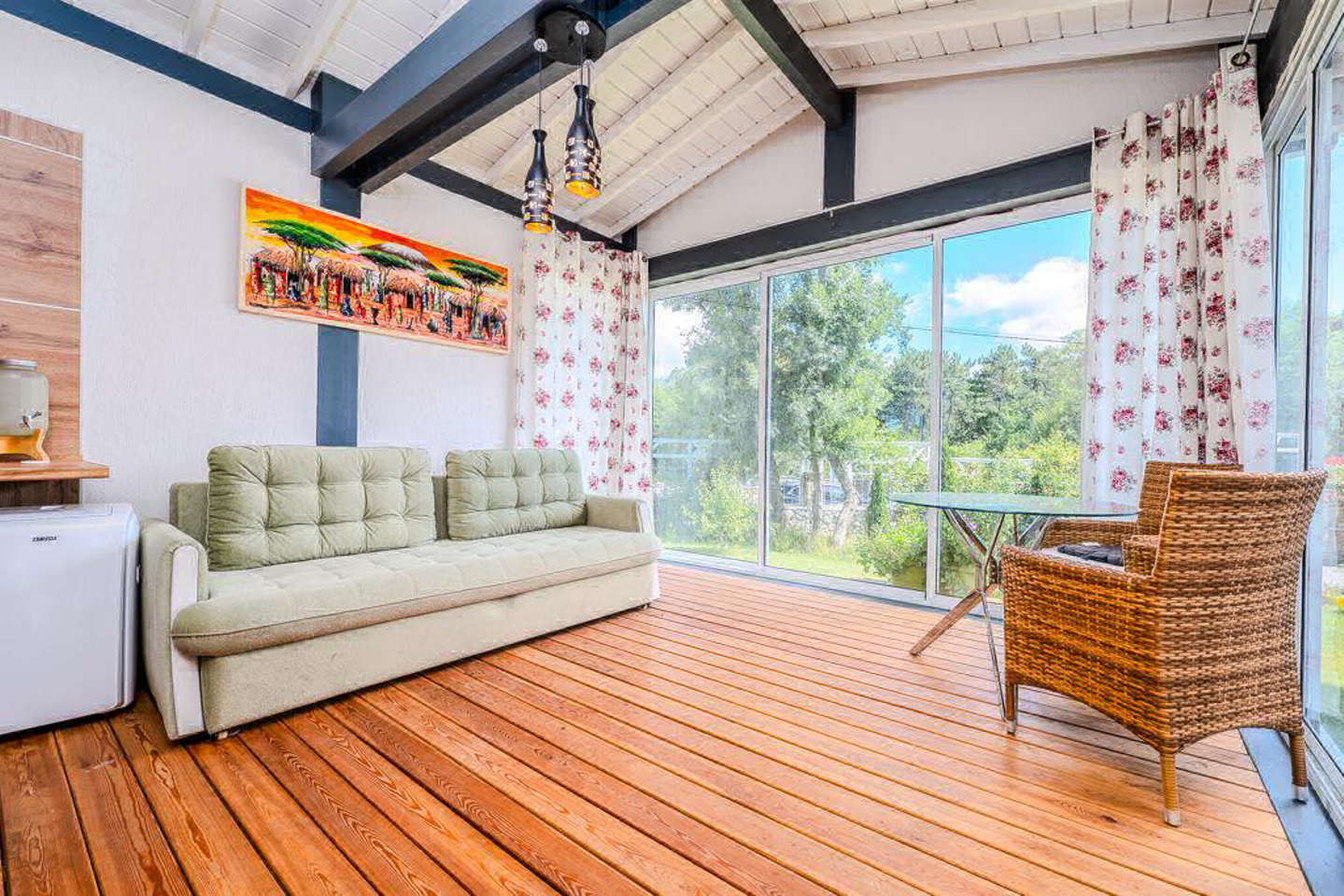 photo_5318923925444037846_y.jpg_processed