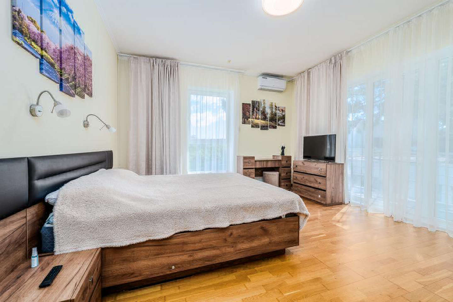 photo_5318923925444037851_y.jpg_processed